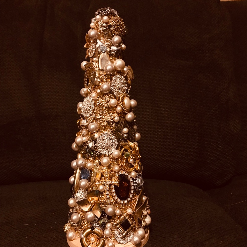 Jeweled Christmas Tree-golden